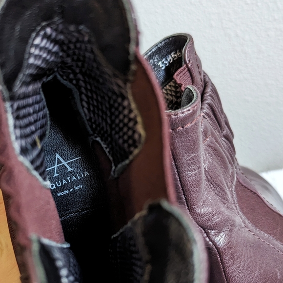 Aquatalia Plum Leather Ankle Booties Boots - Picture 8 of 9